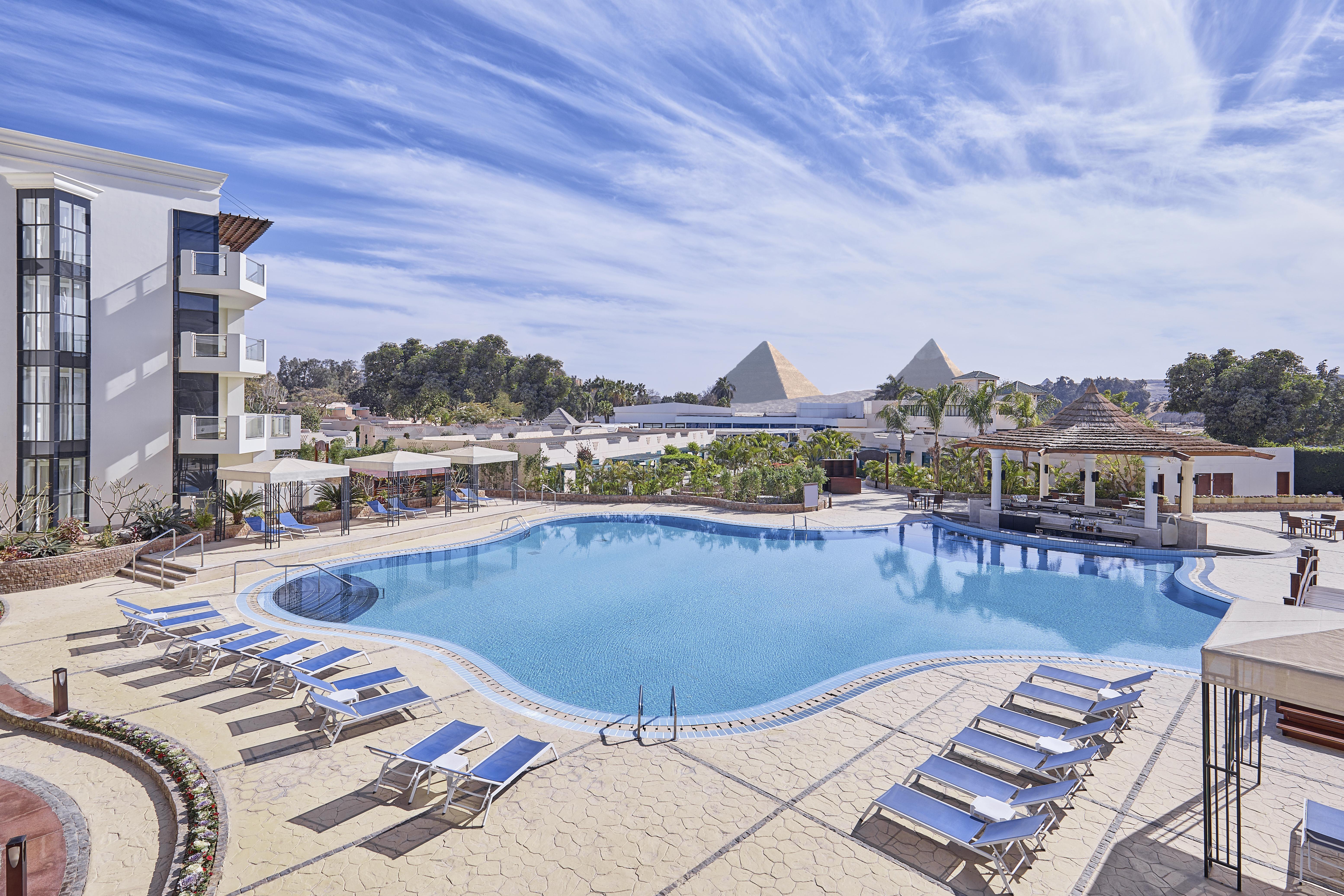 Steigenberger Pyramids Cairo Hotel Al Kawm al Akhdar Kültér fotó Hilton Pyramids