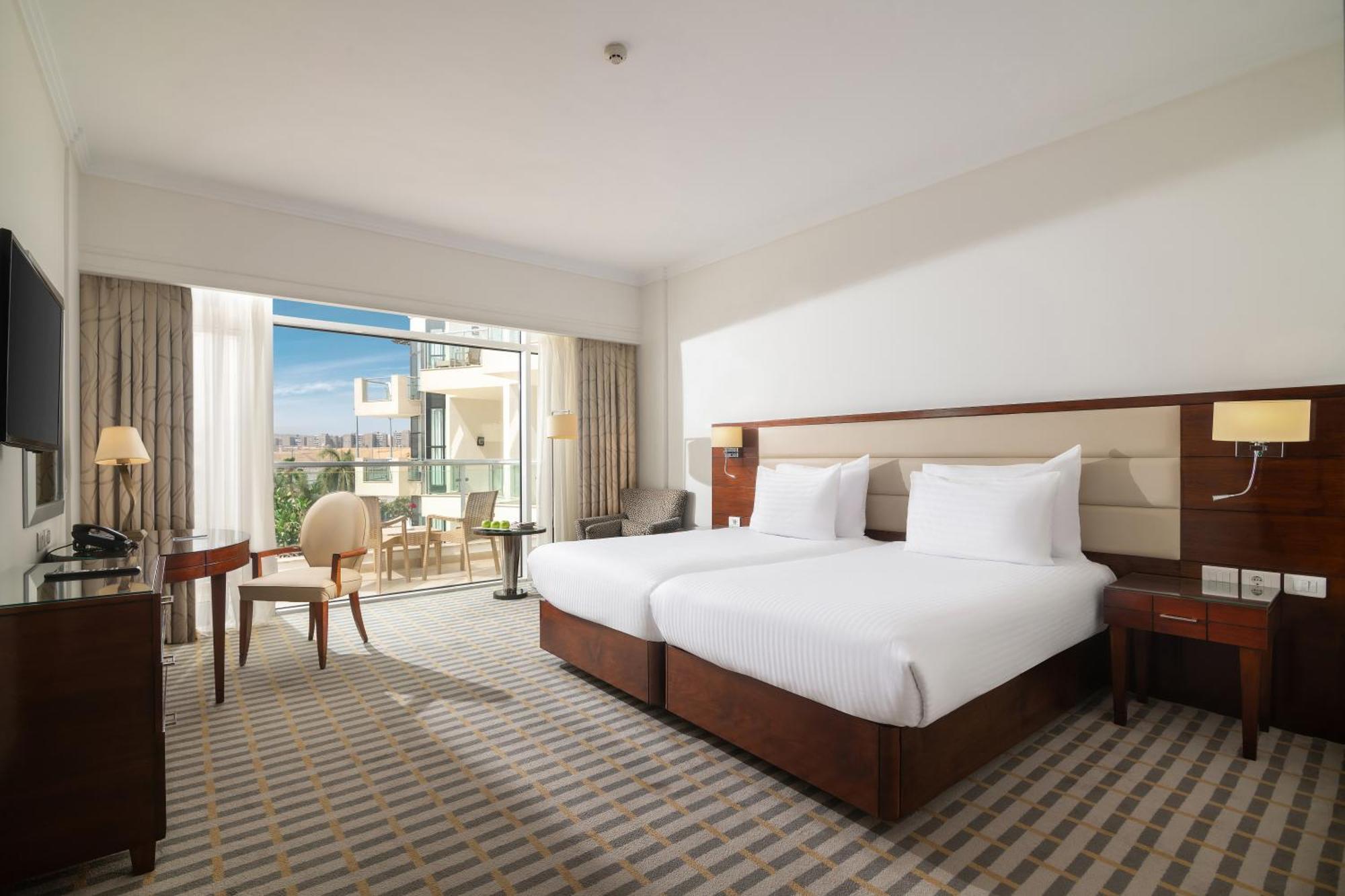 Steigenberger Pyramids Cairo Hotel Al Kawm al Akhdar Kültér fotó