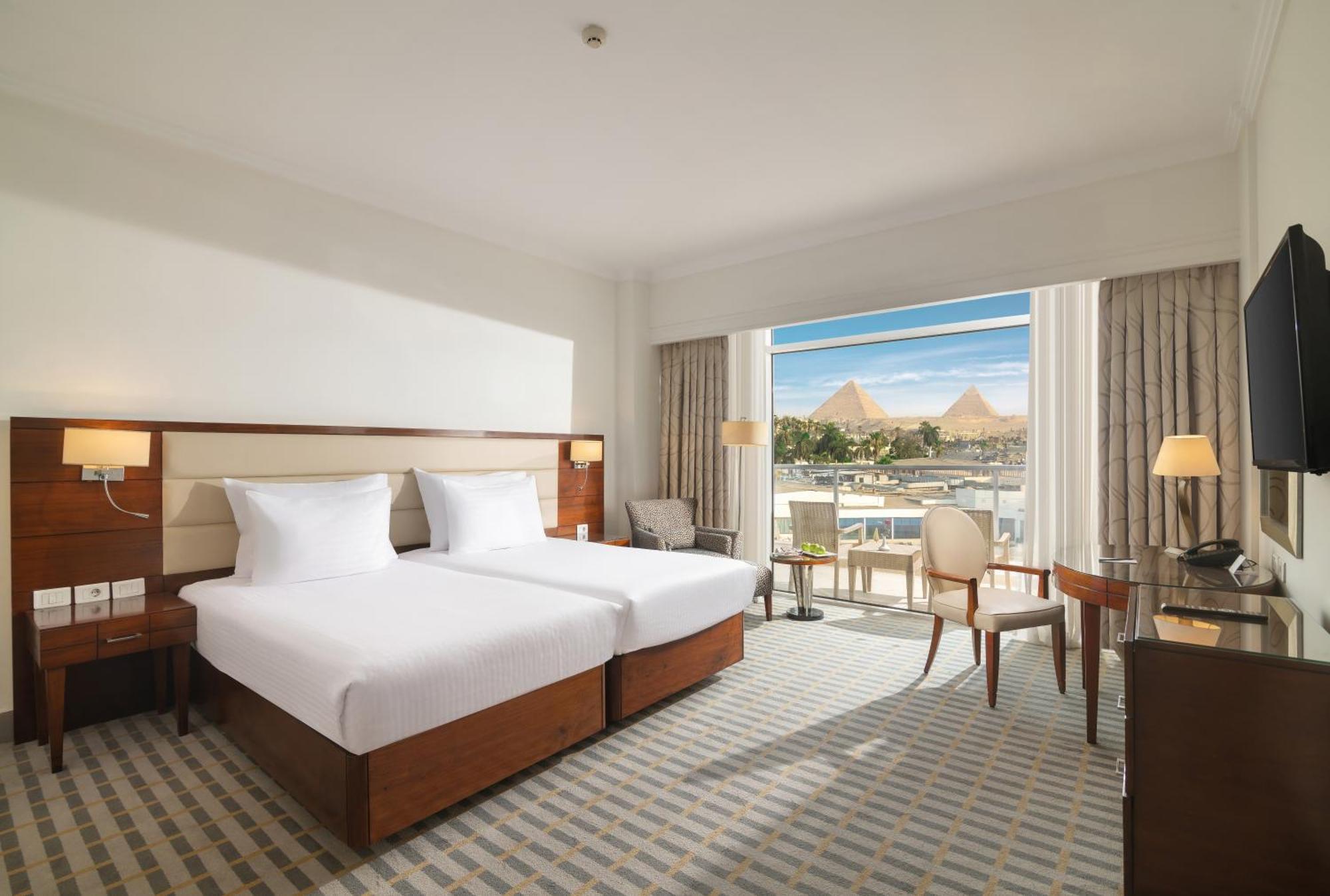 Steigenberger Pyramids Cairo Hotel Al Kawm al Akhdar Kültér fotó