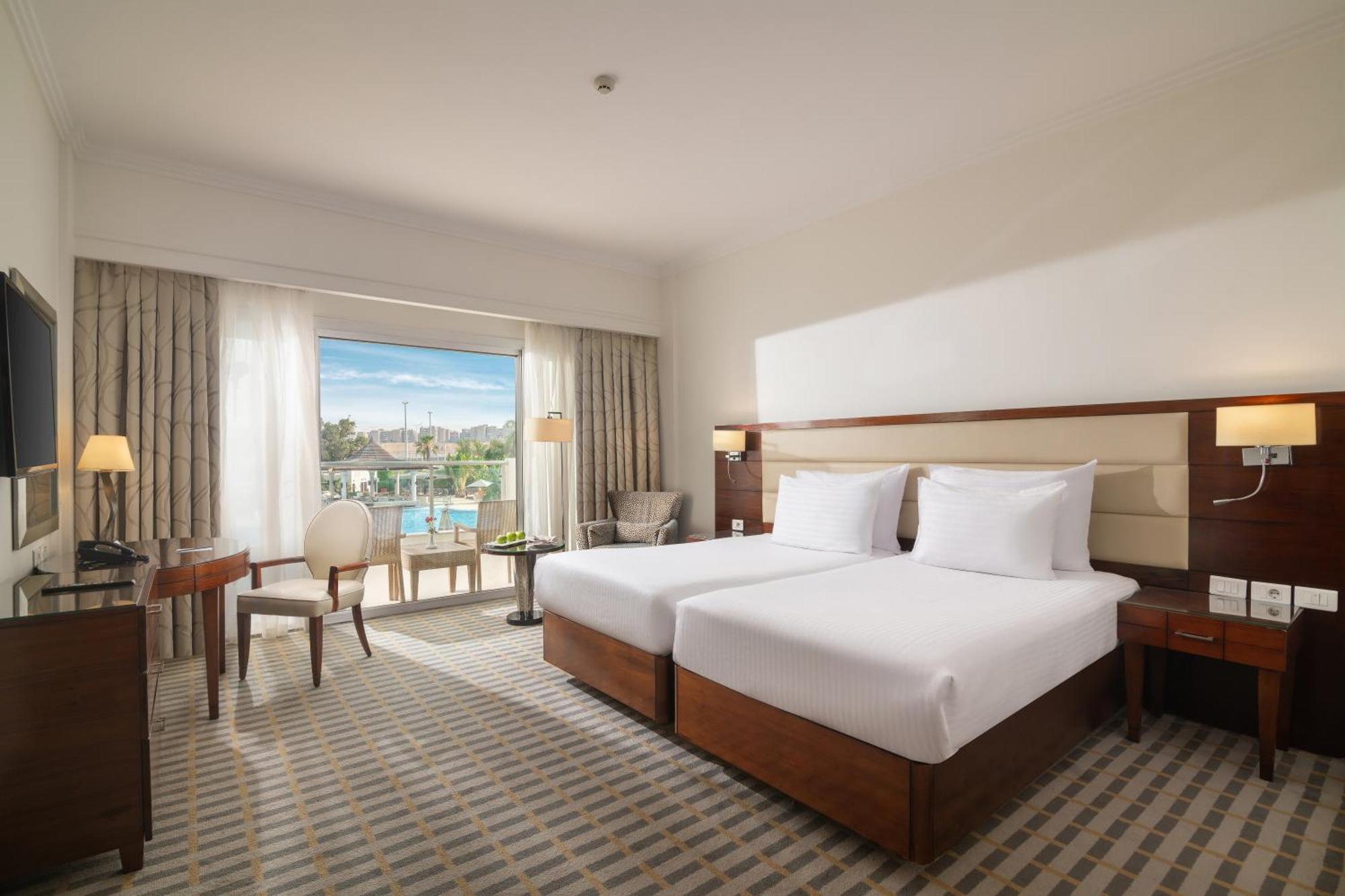 Steigenberger Pyramids Cairo Hotel Al Kawm al Akhdar Kültér fotó